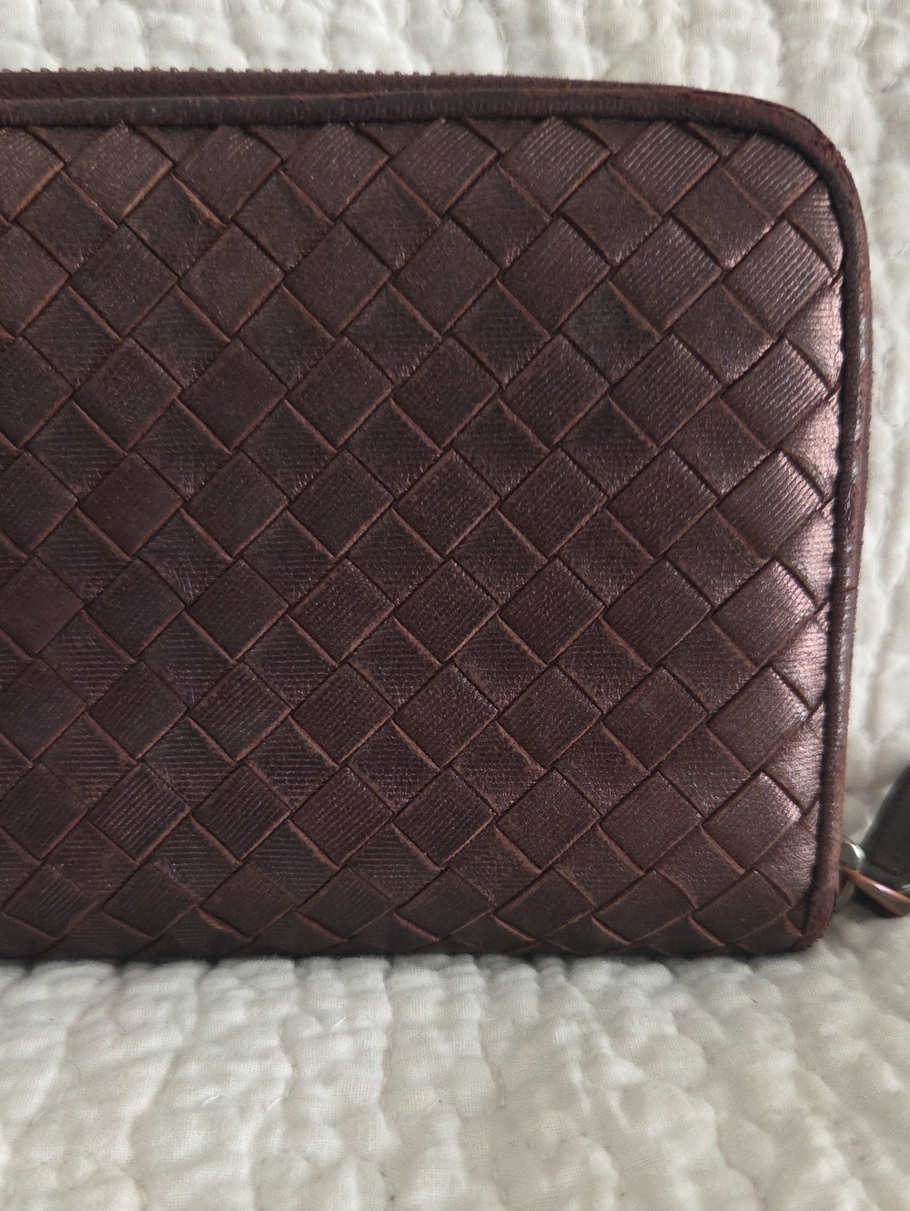 Bottega Veneta Textured Zippered Long Wallet in Shimmery Dark Bronze - Picture 4 of 15